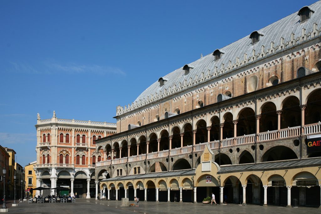 Padova |Intervista su “Il Gazzettino” al nostro Soprintendente, Vincenzo Tiné: “Regoliamo le fiere e gli eventi in centro storico”