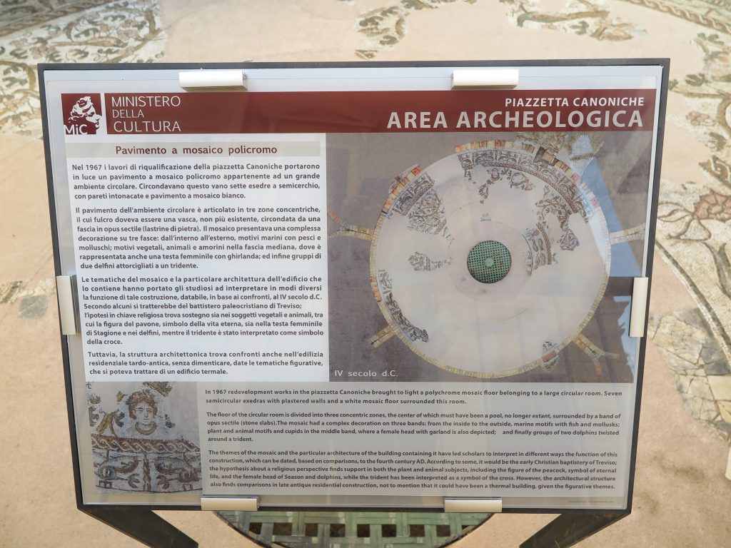 Torna visibile dopo l’inverno il mosaico nell’area archeologica di Piazzetta Canoniche a Treviso, corredato da un nuovo pannello esplicativo